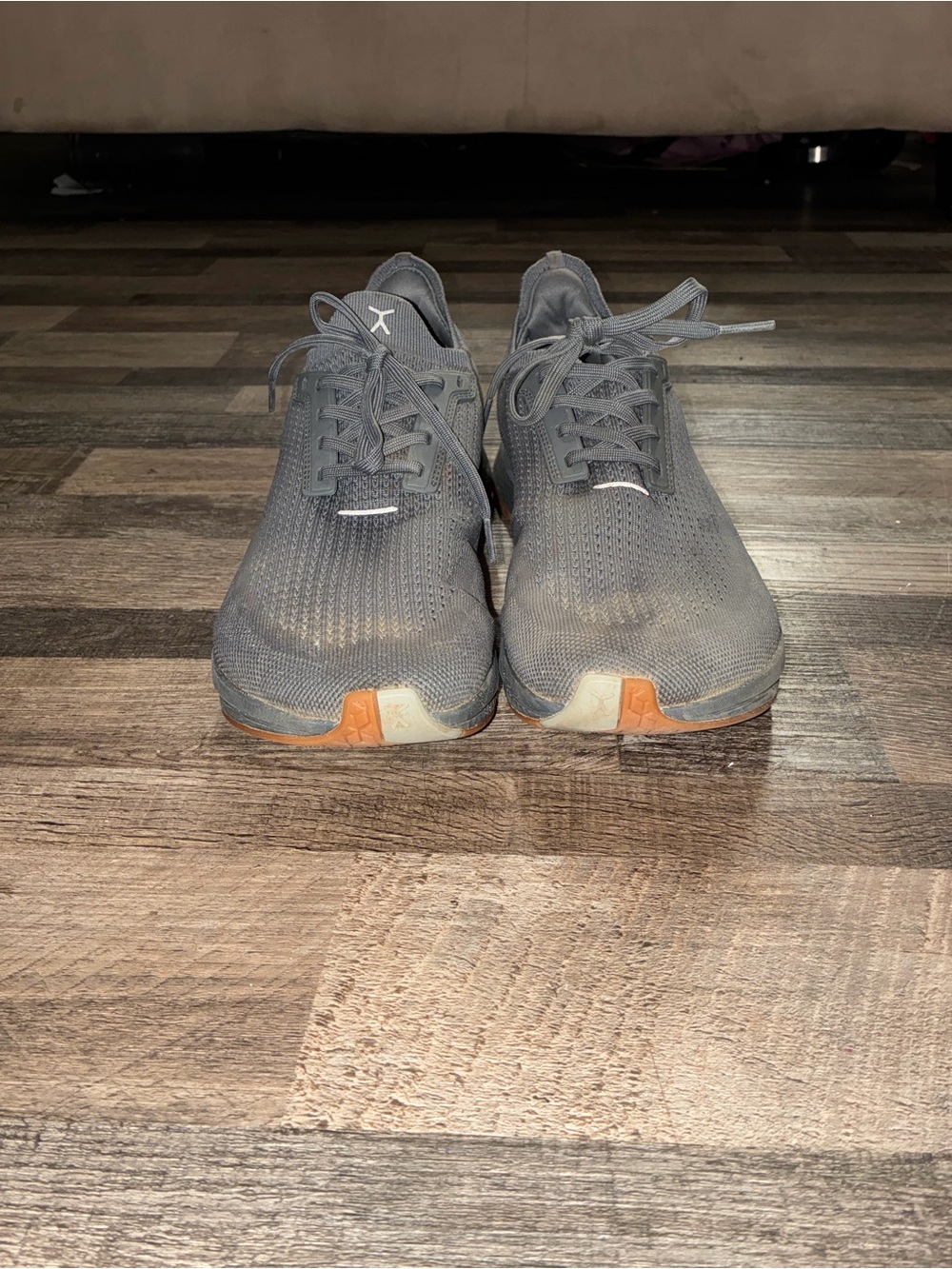 Breathable Grey Knit Men's Sneakers with Subtle Tan Accents